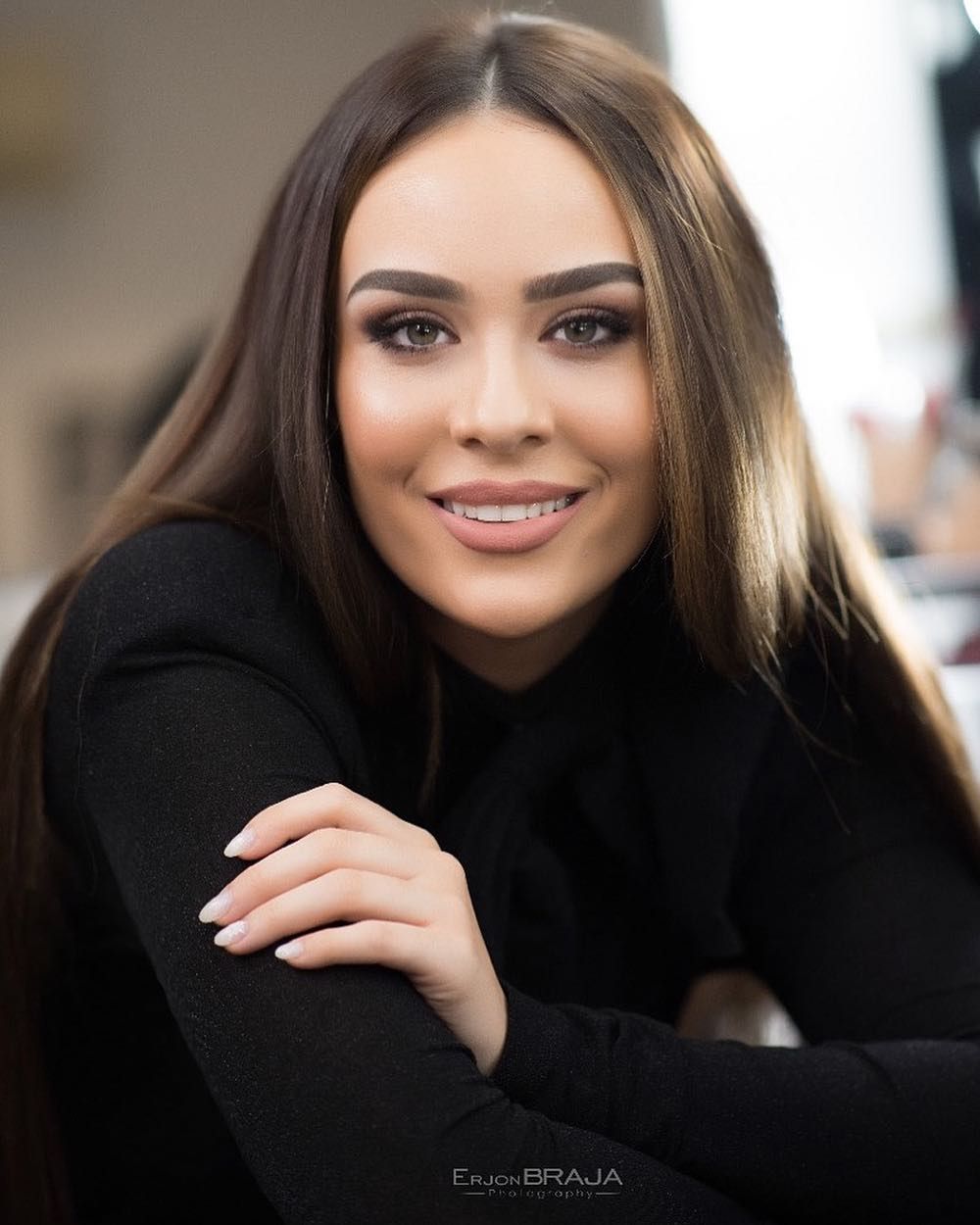 ae303a45e45e0baf0715c9c3b17f8cbe